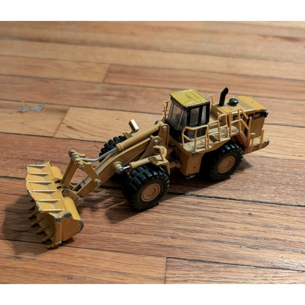 CATERPILLAR CAT 988G WHEEL LOADER NORSCOT DIECAST WHEEL TRACTOR